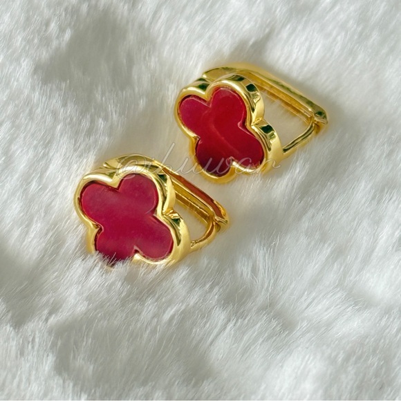 Four-leaf Clover 18K Gold Plated Red / Gold Color Stud Earrings - Picture 2 of 5